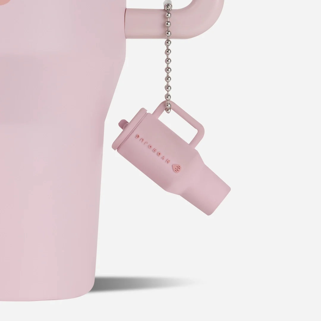traveler-keychain-z0 Web-TravelerKeychainPhotos-PinkSand2.webp